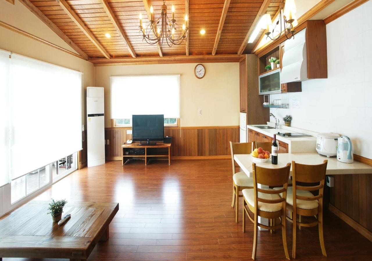 Uts Village Jeju Exterior photo