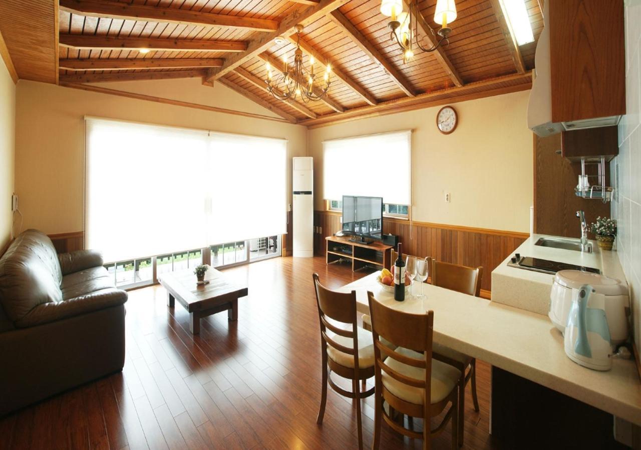 Uts Village Jeju Exterior photo