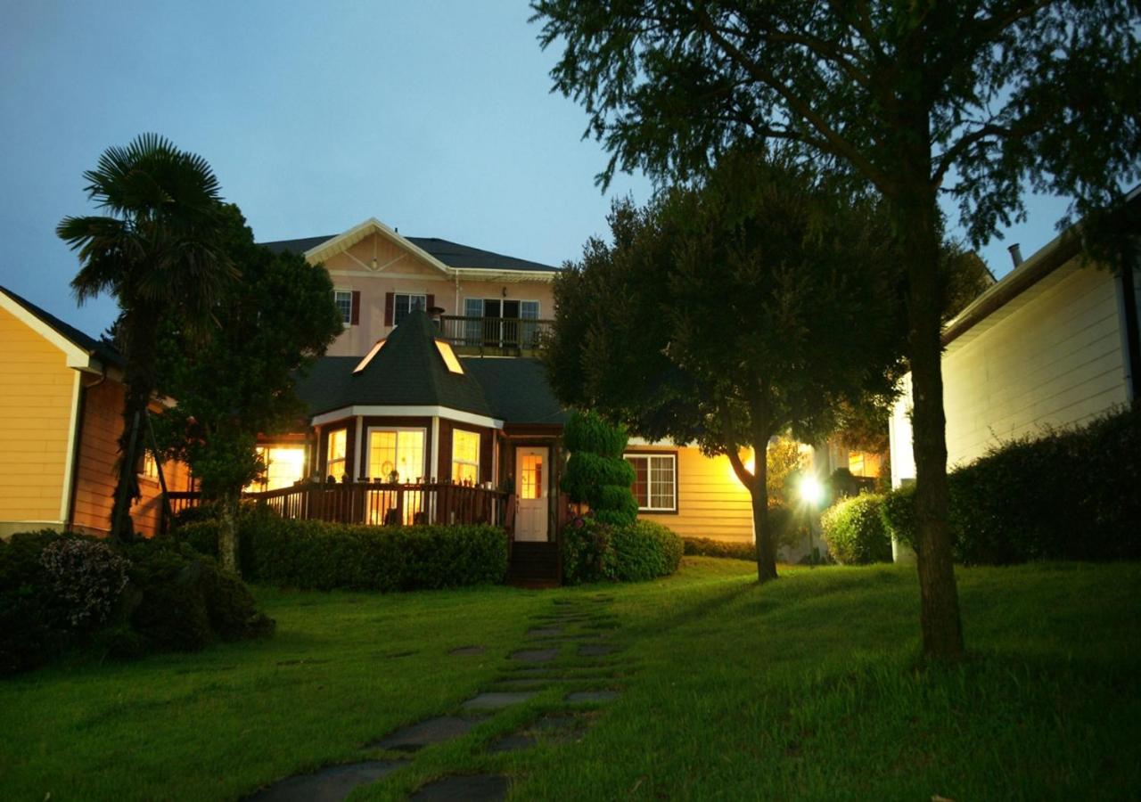 Uts Village Jeju Exterior photo