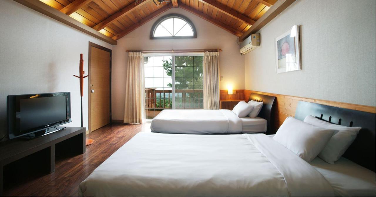 Uts Village Jeju Exterior photo